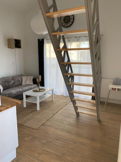 Logement Avec Mezzanine Tremblay-en-France Exteriér fotografie